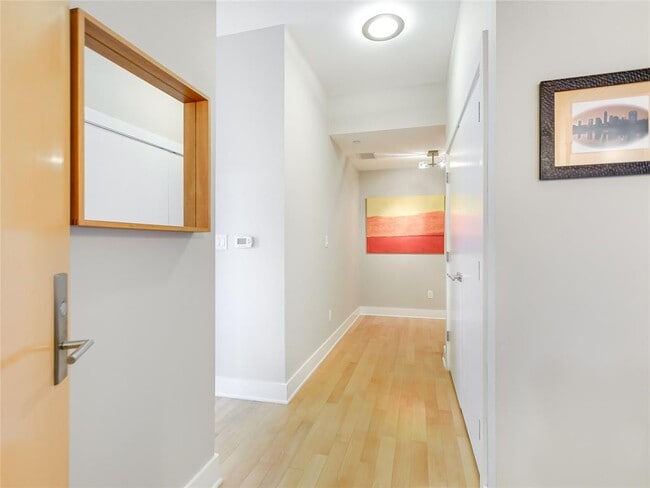 Photo - 603 Davis St Unit 712