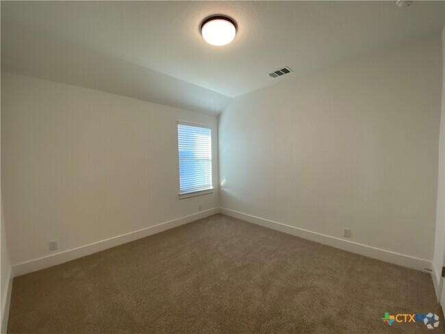 Building Photo - 1032 Easy Gruene Rental