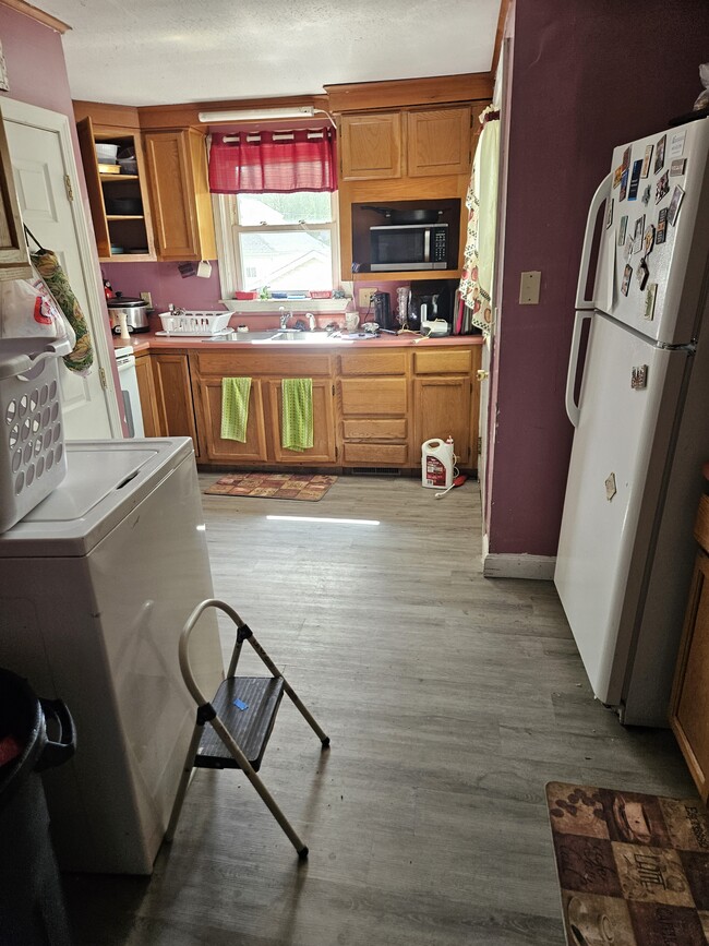 Building Photo - 56 Laval St Unit 1 Rental