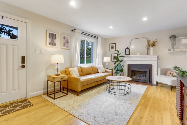 Photo - 2113 S Quebec St