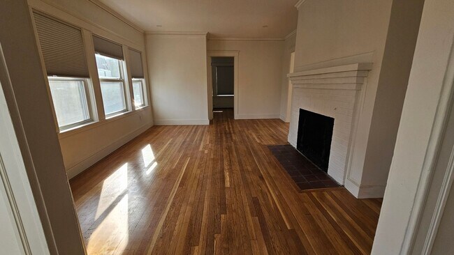 Photo - Must see! BRAND NEW RENOVATION! In-Unit La...