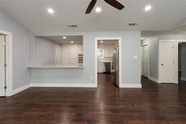 Photo - 1005 George St