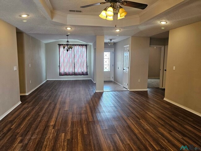 Photo - 2214 Boxwood Cir