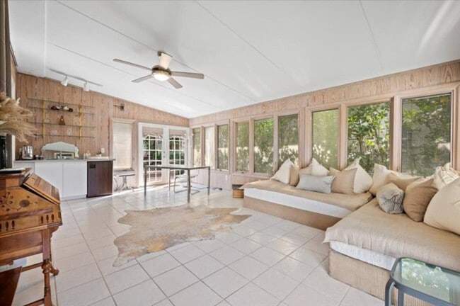 Photo - 344 Linda Ln Unidad ID1326853P