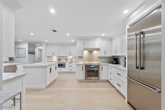 Photo - 635 Fountainhead Ln