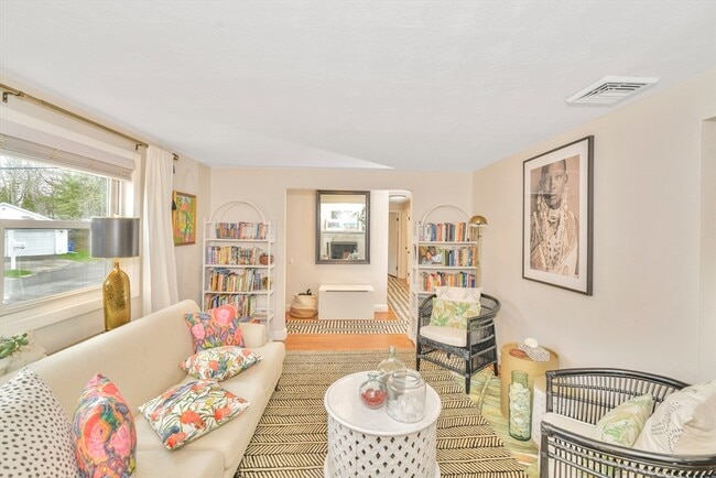 Photo - 15 Union Ave