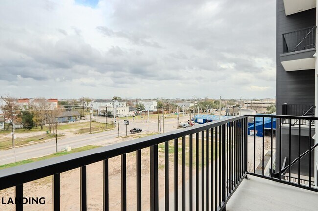 Photo - 2623 Keene St Unit 554