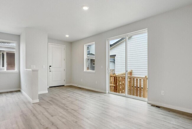 Photo - Alder Creek Duplex - 3bd 2.5ba 2,705sq.ft. Built in 2025