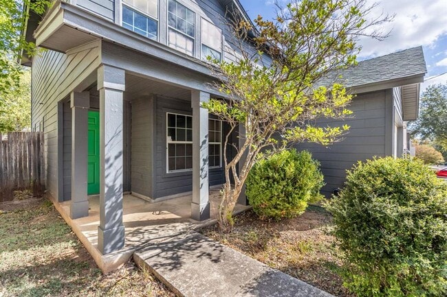 Photo - 1422 Meadow Pkwy