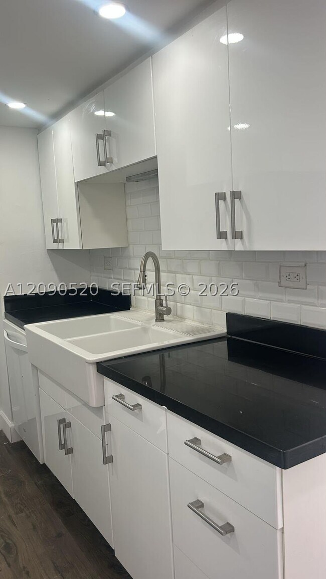 Photo - 7545 E Treasure Dr Unit 9G