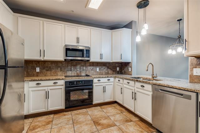 Photo - 516 Legends Dr