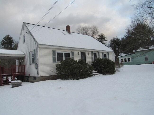 Photo - Auburn NH Single Family Home for Rent!