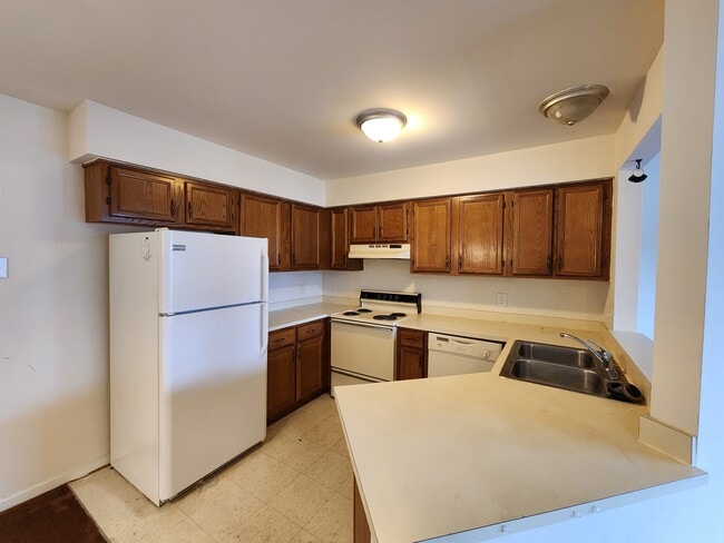 Photo - 15779 Canal Rd