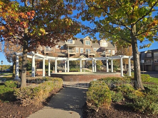 Photo - 2740 Barclay Way