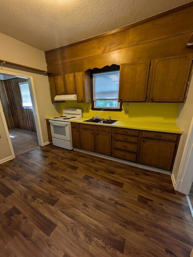 Photo - 3BD/1BA Single Family Home in Hickory
