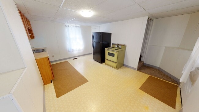 Photo - 212 E Walnut St