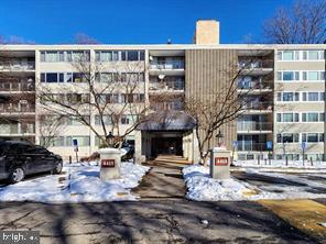 Building Photo - 4415 Briarwood Ct N Unit 45