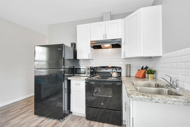Photo - 1801 Roosevelt St Apartment Unit 1801