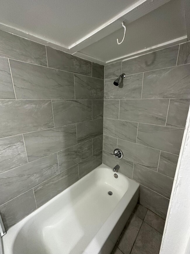 Photo - 707 Franklin St