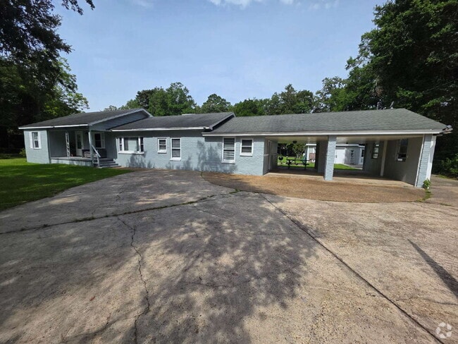 Building Photo - Need a mother-in-law suite or a kid cave? Rental