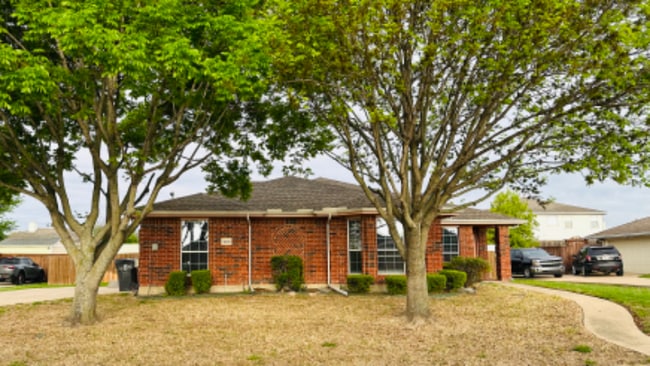 Photo - 1013 Chesterfield Dr