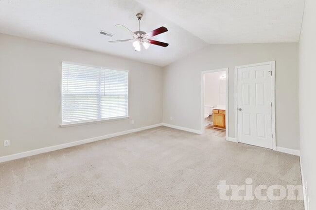 649 Belgium Dr