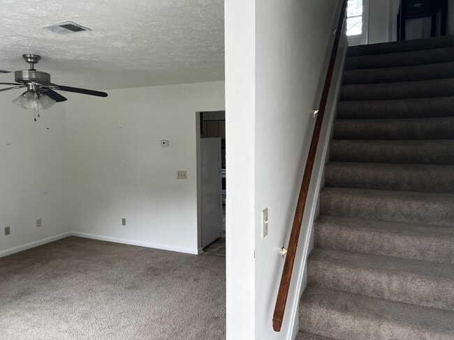 Photo - 238 Trimble Ave