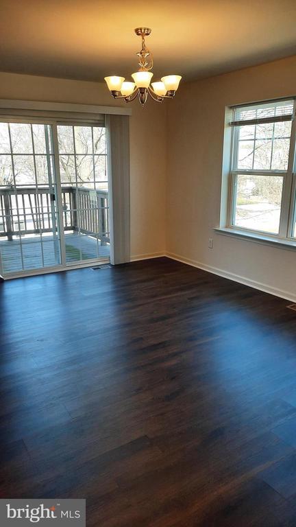 Photo - 723 Admiral's Quay Dr