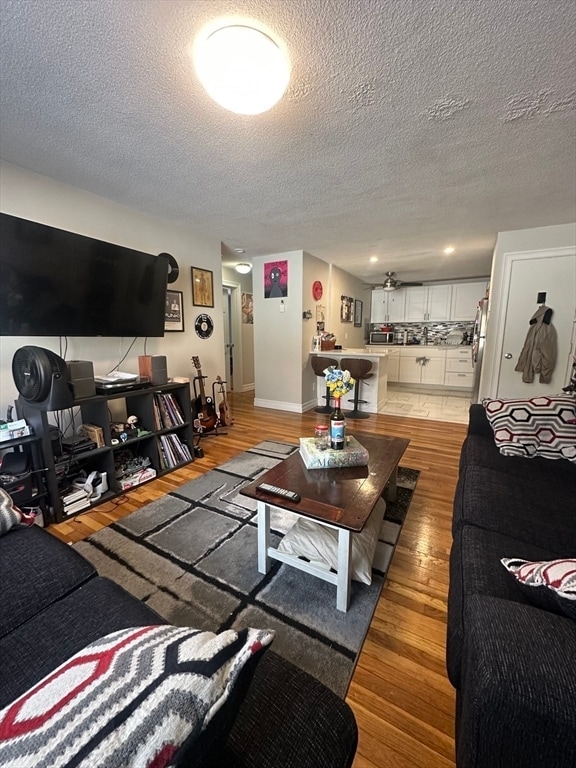 Building Photo - 365 Faneuil St Unit 8