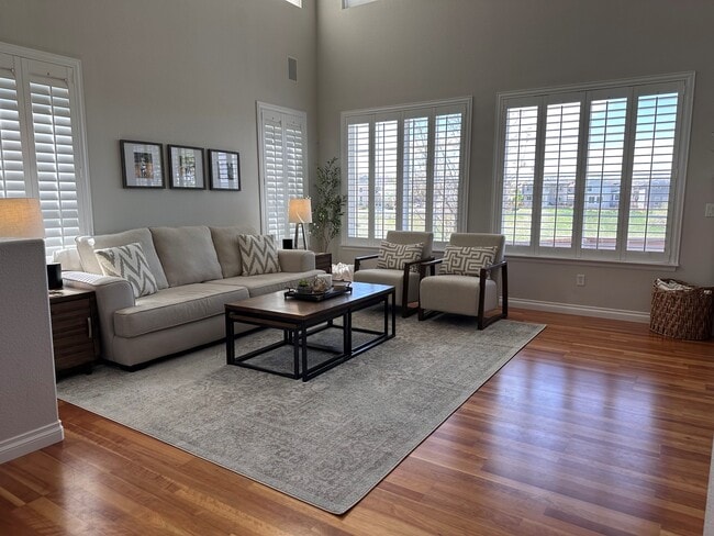 Building Photo - 10607 Ashfield St