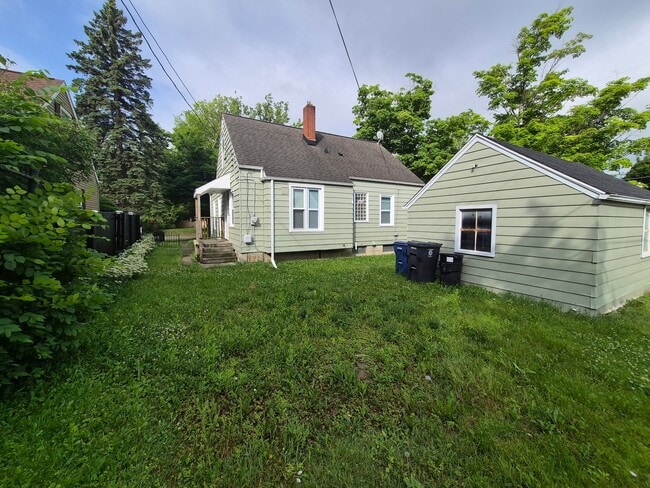 Photo - 2038 Copeman Blvd