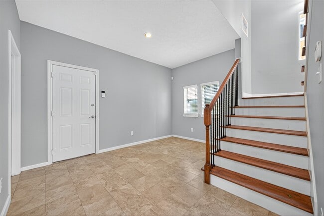 Photo - 5732 Kansas St