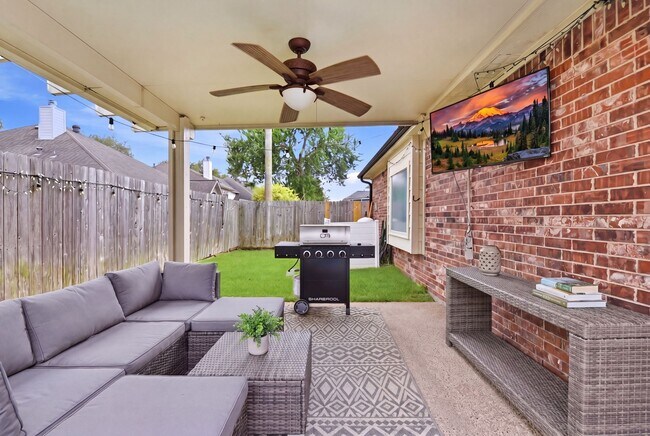 Photo - 2105 Mossy Trail Dr