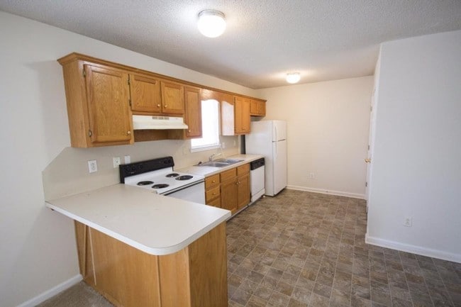 Salem Manor Apartments