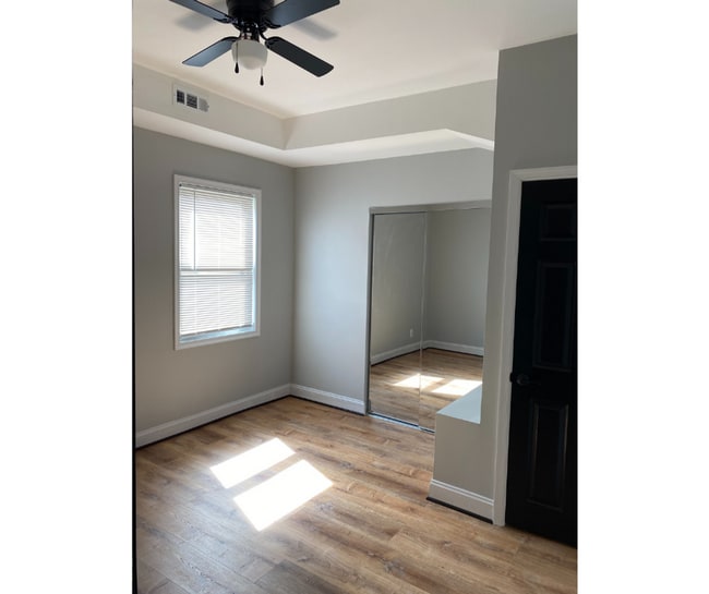 Photo - 2501 Linden Ave Unidad 2D AVAILABLE $600 2D
