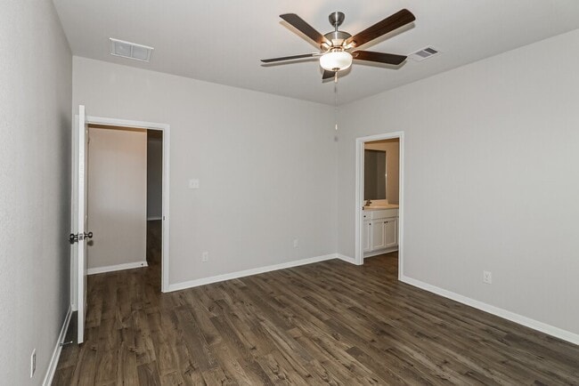 Photo - 191 Emma Rose Dr