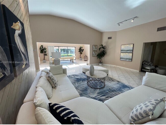 Photo - 900 Belle Meade Island Dr