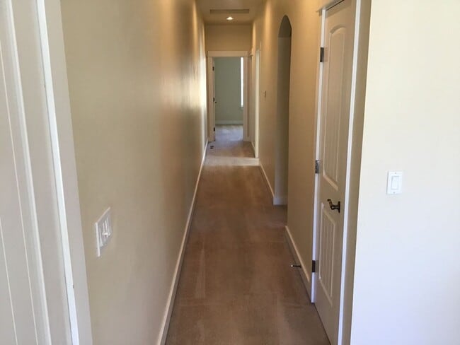 Photo - ra1052 Unit ra1052#1