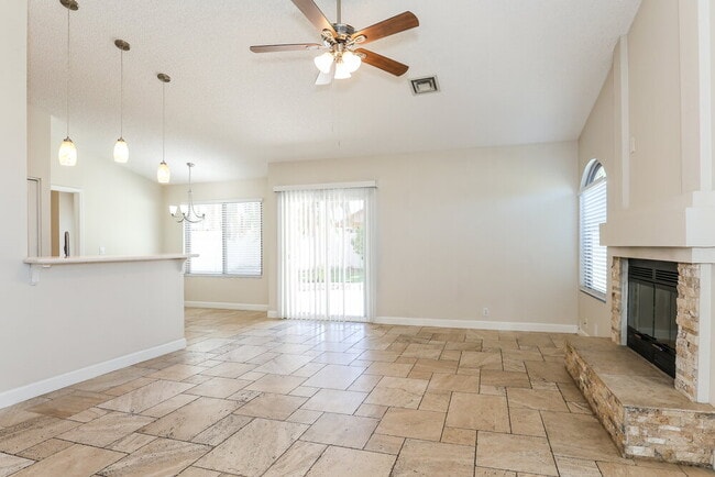 Photo - 4452 E Wildwood Dr