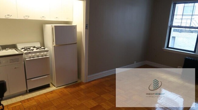Photo - 1209 W Sherwin Ave Unit 1209-208