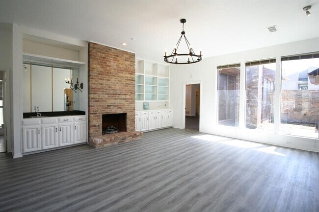 Photo - 16933 Davenport Ct