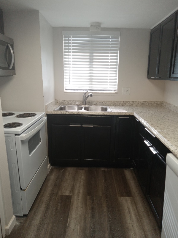 Photo - 2541 Myrtle Ave Unit C