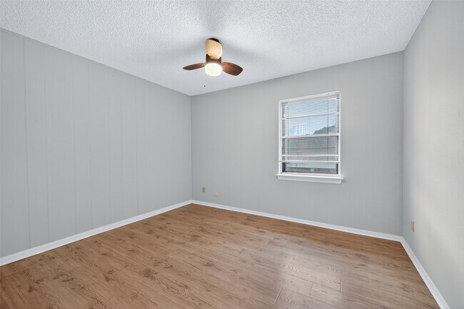 Photo - 1445 Bonanza Rd Unit True