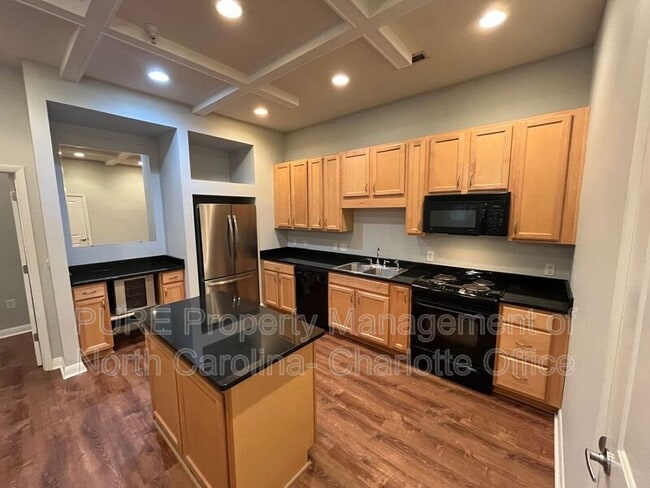 Photo - 462 New Bern Station Ct