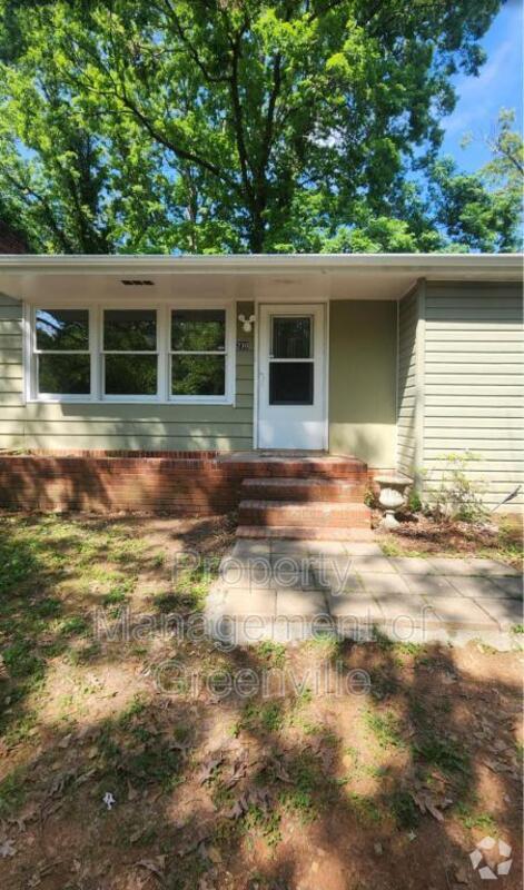 Building Photo - 230 W Dorchester Blvd Rental