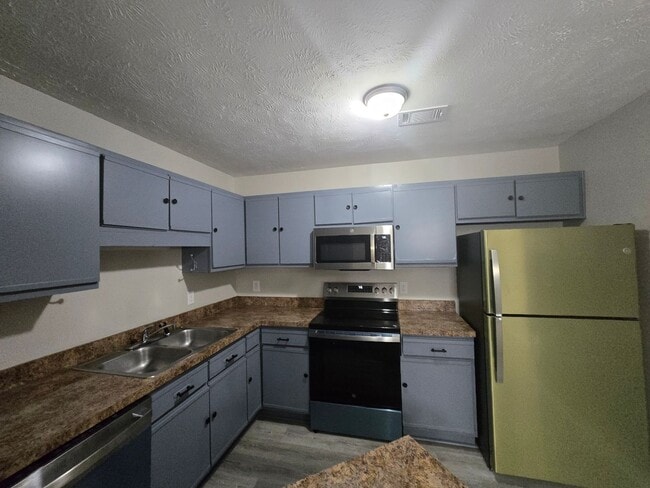 Photo - 3375 Galleria Dr