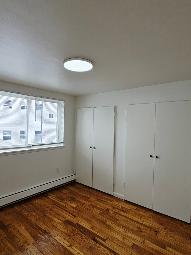575-307 - 575 Farmington Ave