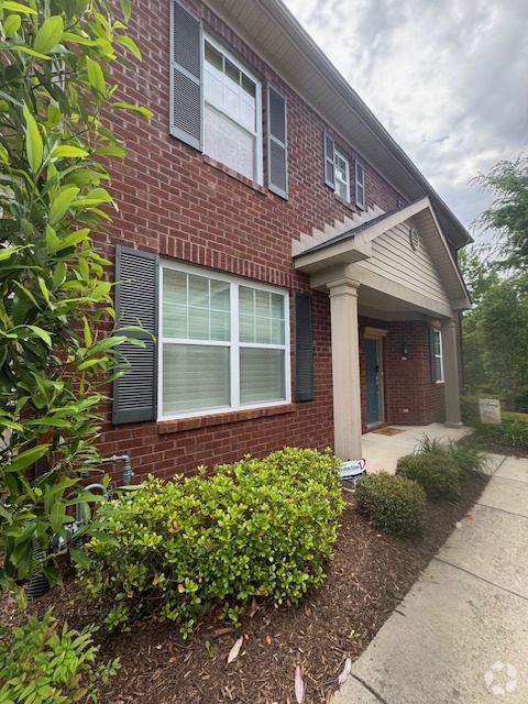 Building Photo - Oakstone Trail Rental
