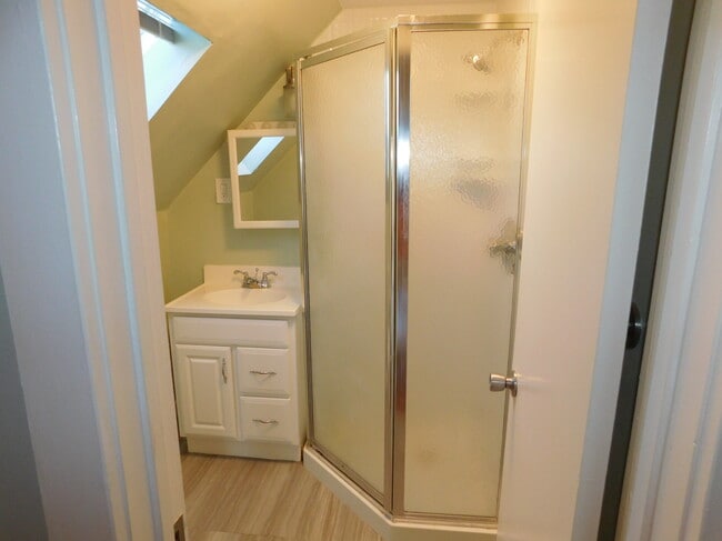 23 Harrison Ave Unit 3rd