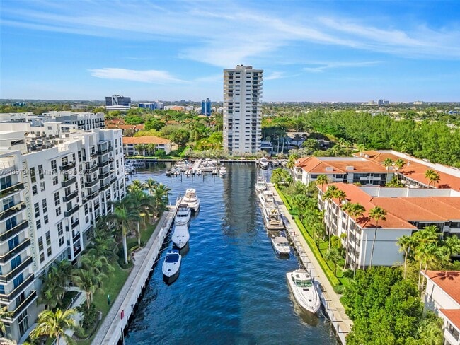 Building Photo - 3200 Port Royale Dr N Unit 1111 Rental